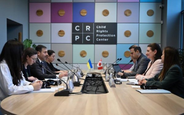 Міжнародна коаліція за два місяці повернула додому 38 українських дітей
Міжнародна коаліція за два місяці повернула додому 38 українських дітей