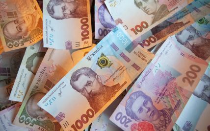 Курс валют на 9 апреля: сколько стоят доллар, евро и злотый
Курс валют на 9 апреля: сколько стоят доллар, евро и злотый