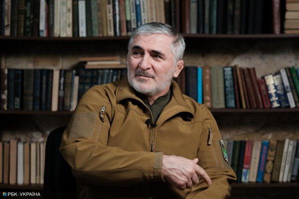 Чеченский командир Муслим Мадиев: Если говорить с Россией, ее надо ставить на уровень ниже
Чеченский командир Муслим Мадиев: Если говорить с Россией, ее надо ставить на уровень ниже
