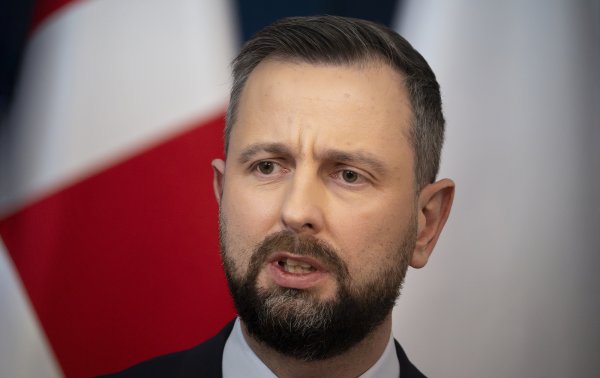 Почему Польша поднимает истребители во время атак РФ по Украине, но не "включает" ПВО
Почему Польша поднимает истребители во время атак РФ по Украине, но не "включает" ПВО