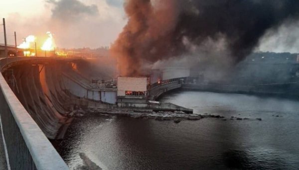 Небезпеки руйнування гідроспоруд на Дніпрі та Дністрі немає - експерт Небезпеки руйнування гідроспоруд на Дніпрі та Дністрі немає - експерт