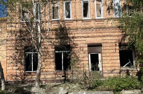 Россияне атаковали Никопольщину артиллерией и дронами Россияне атаковали Никопольщину артиллерией и дронами
