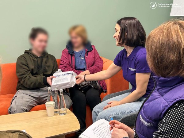 Ще семеро українських дітей повернулися додому з окупації
Ще семеро українських дітей повернулися додому з окупації