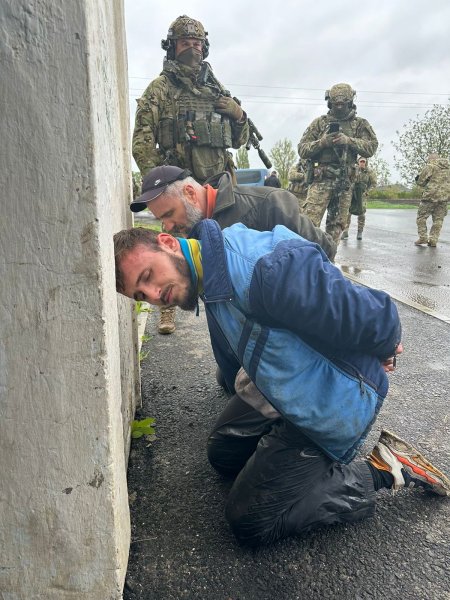 
Расстрел полицейских. Полиция задержала подозреваемых, им грозит пожизненное 