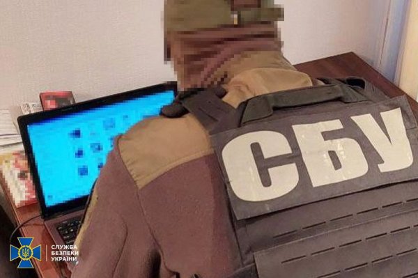 СБУ затримала зрадника, який хотів "засвітити" роботу ППО під Черкасами та Одесою
СБУ затримала зрадника, який хотів "засвітити" роботу ППО під Черкасами та Одесою