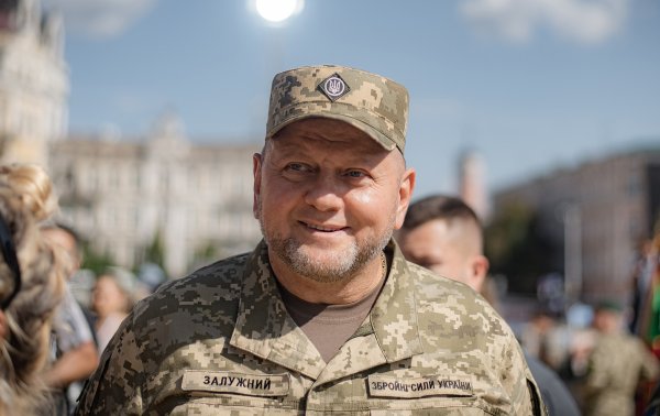 От военного к дипломату. Как Залужный из главкома ВСУ стал послом
От военного к дипломату. Как Залужный из главкома ВСУ стал послом