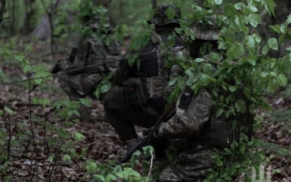 З початку доби на фронті відбулося понад 40 зіткнень, ворог найактивніший на Куп’янському та Покровському напрямках, ‒ Генштаб
З початку доби на фронті відбулося понад 40 зіткнень, ворог найактивніший на Куп’янському та Покровському напрямках, ‒ Генштаб