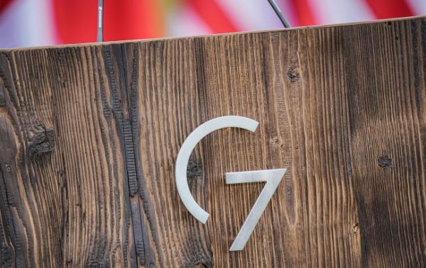 Финансовые руководители G7 согласовывают кредит Украине под залог российских активов
Финансовые руководители G7 согласовывают кредит Украине под залог российских активов