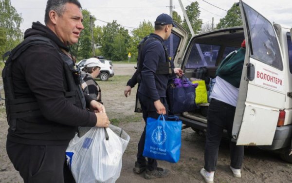 Із Вовчанська евакуювали людей, яких росіяни з 11 травня тримали підвалі
Із Вовчанська евакуювали людей, яких росіяни з 11 травня тримали підвалі