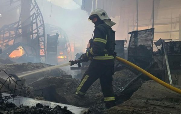В Харькове снова возросло количество жертв из-за удара по "Эпицентру"
В Харькове снова возросло количество жертв из-за удара по "Эпицентру"