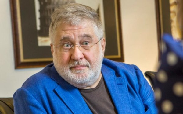 Коломойському повідомили про підозру в організації замовного вбивства
Коломойському повідомили про підозру в організації замовного вбивства