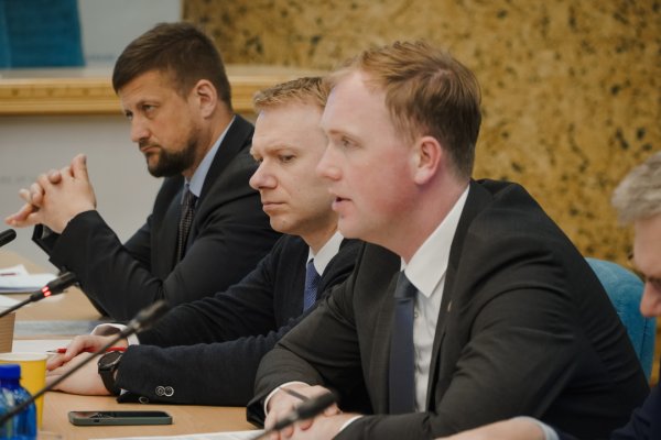 Україна і Латвія спільно розвиватимуть логістичні шляхи - Мінвідновлення Україна і Латвія спільно розвиватимуть логістичні шляхи - Мінвідновлення