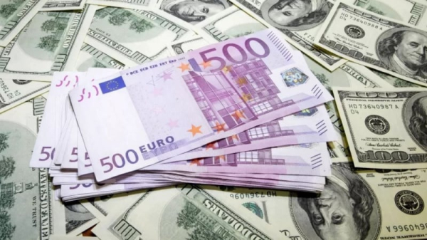 Курс валют на вечер 20 мая: евро снова обновило рекорд и выросло до 43 гривен
Курс валют на вечер 20 мая: евро снова обновило рекорд и выросло до 43 гривен