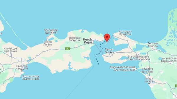 В оккупированном Крыму прогремела серия взрывов: в порту Кавказ пожар В оккупированном Крыму прогремела серия взрывов: в порту Кавказ пожар