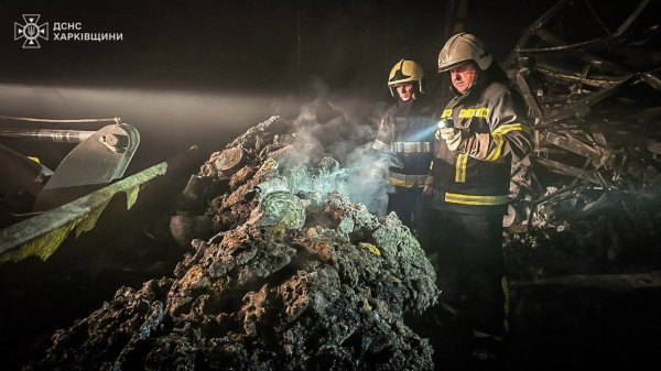 У Харкові після авіаудару загасили пожежу в "Епіцентрі", кількість жертв зростає (оновлено)
                                