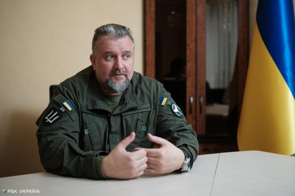 Капеллан Константин Холодов: Наша церковь разрешает защищать с оружием в руках
Капеллан Константин Холодов: Наша церковь разрешает защищать с оружием в руках