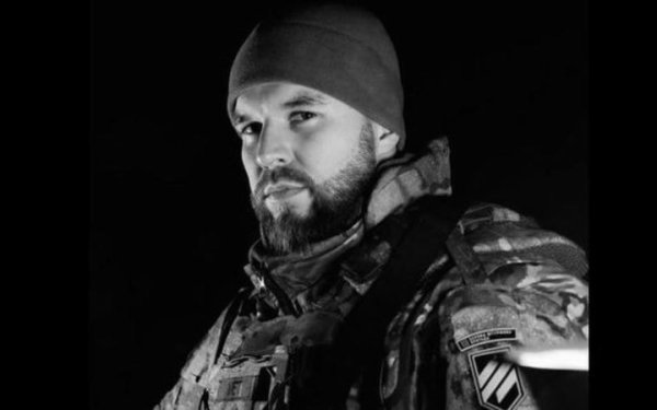 Під час захисту України від російських окупантів загинув український актор театру і кіно Євген Шумілов
Під час захисту України від російських окупантів загинув український актор театру і кіно Євген Шумілов