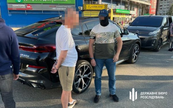Сина екснардепа-регіонала судитимуть за організацію замовного вбивства колеги свого батька
Сина екснардепа-регіонала судитимуть за організацію замовного вбивства колеги свого батька