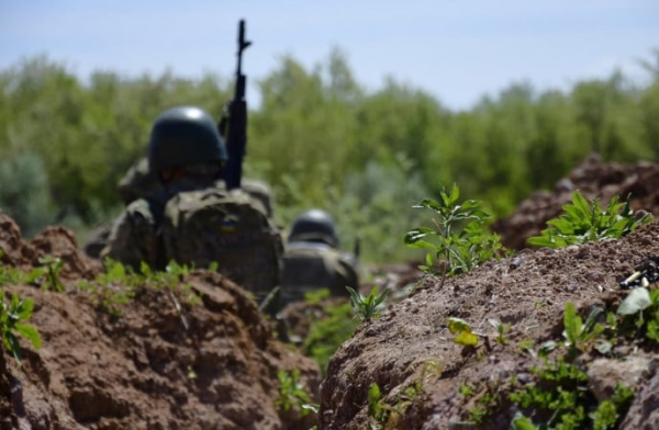 Потери врага за 10 мая: 1 320 российских оккупантов, 15 танков, 1 ракета и 42 БПЛА
Потери врага за 10 мая: 1 320 российских оккупантов, 15 танков, 1 ракета и 42 БПЛА