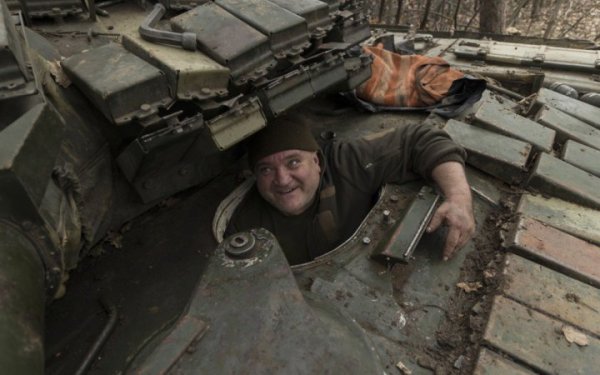 Російська армія втратила в Україні майже 16 тисяч одиниць техніки
Російська армія втратила в Україні майже 16 тисяч одиниць техніки