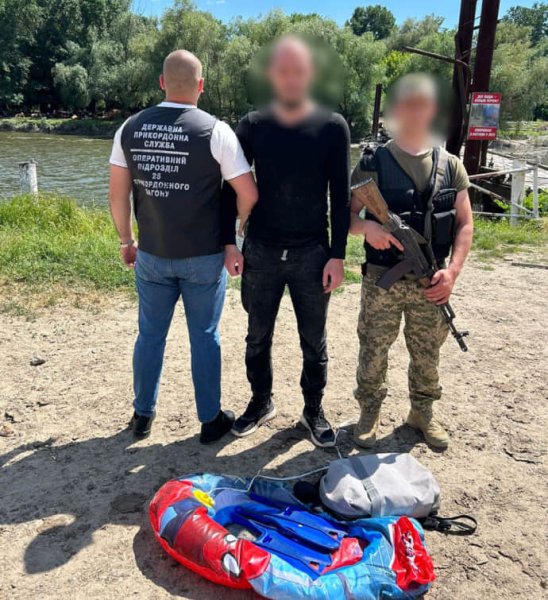 Пограничники задержали "спайдермена" в Одесской области Пограничники задержали "спайдермена" в Одесской области