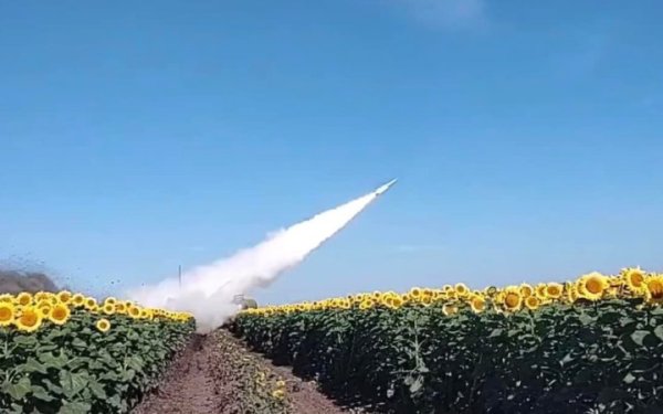 Генштаб: ракетні війська і артилерія Сил оборони уразили два об’єкти інфраструктури росіян
Генштаб: ракетні війська і артилерія Сил оборони уразили два об’єкти інфраструктури росіян