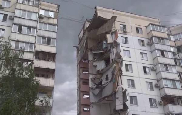 Многоэтажку в Белгороде могли подорвать изнутри, - OSINT-аналитики
Многоэтажку в Белгороде могли подорвать изнутри, - OSINT-аналитики
