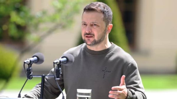 Зеленский: Украина сохраняет контроль на Харьковщине и донецких направлениях Зеленский: Украина сохраняет контроль на Харьковщине и донецких направлениях