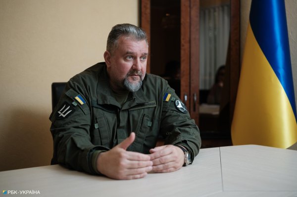 Капеллан Константин Холодов: Наша церковь разрешает защищать с оружием в руках
Капеллан Константин Холодов: Наша церковь разрешает защищать с оружием в руках