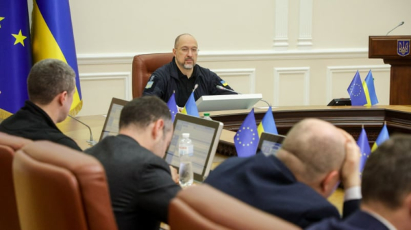 Кабмин отменил ограничение расчетов за импорт товаров и услуг для бизнеса
Кабмин отменил ограничение расчетов за импорт товаров и услуг для бизнеса
