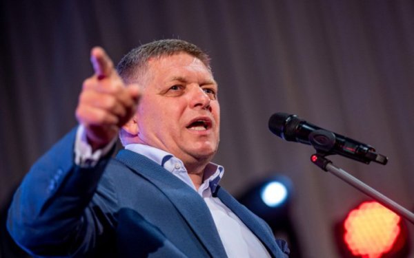 Прем'єр Словаччини назвав заяви Макрона "кроком до третьої світової війни"
Прем'єр Словаччини назвав заяви Макрона "кроком до третьої світової війни"