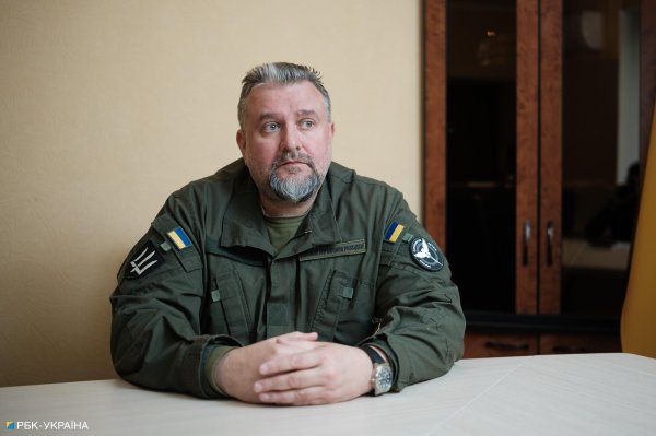Капеллан Константин Холодов: Наша церковь разрешает защищать с оружием в руках
Капеллан Константин Холодов: Наша церковь разрешает защищать с оружием в руках