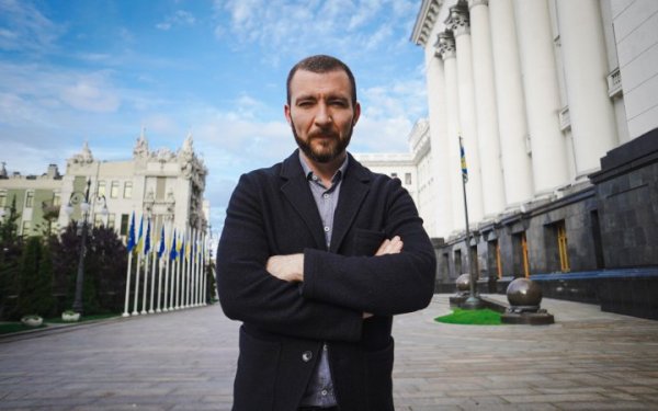 Україна підтвердила, що США надали обмежений дозвіл на удари американською зброєю по території РФ
Україна підтвердила, що США надали обмежений дозвіл на удари американською зброєю по території РФ