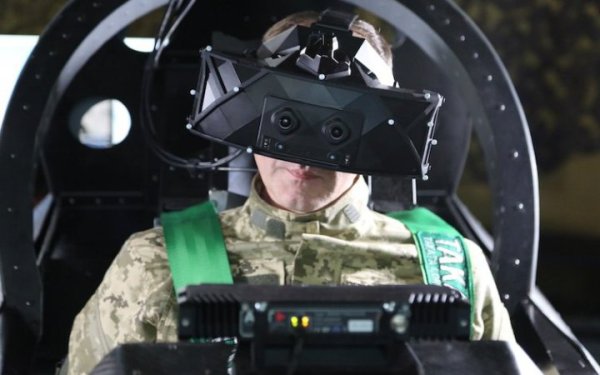 10 українських військовослужбовців пройшли навчання з обслуговування F-16 у Нідерландах
10 українських військовослужбовців пройшли навчання з обслуговування F-16 у Нідерландах