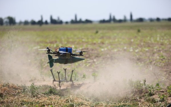 Прикордонники знищили ворожий fpv-дрон, який полював на рятувальників
Прикордонники знищили ворожий fpv-дрон, який полював на рятувальників