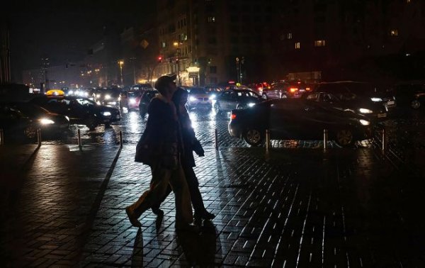 Почему свет выключают в "светло-серых" зонах графика: ответ Yasno
Почему свет выключают в "светло-серых" зонах графика: ответ Yasno
