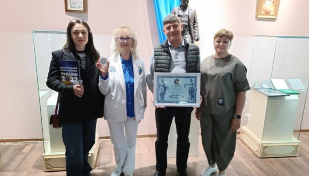 Який новий рекорд України встановлено у Запорізькому краєзнавчому музеї