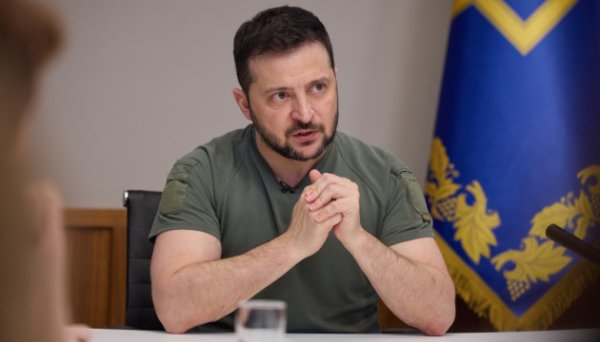 Президент провів Ставку: доручив спростити встановлення сонячних панелей для громадян Президент провів Ставку: доручив спростити встановлення сонячних панелей для громадян