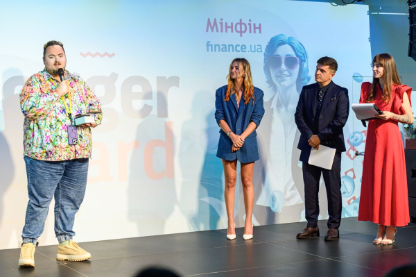 Fin Blogger Award: какой была премия в 2024 году и кто победил
Fin Blogger Award: какой была премия в 2024 году и кто победил