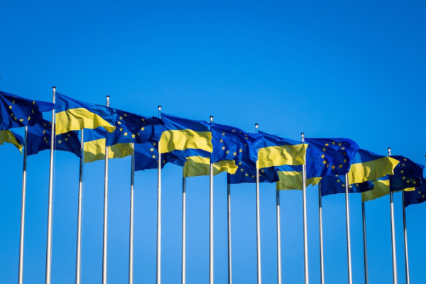 ЕС окончательно одобрил переговорную рамку о вступлении для Украины
ЕС окончательно одобрил переговорную рамку о вступлении для Украины
