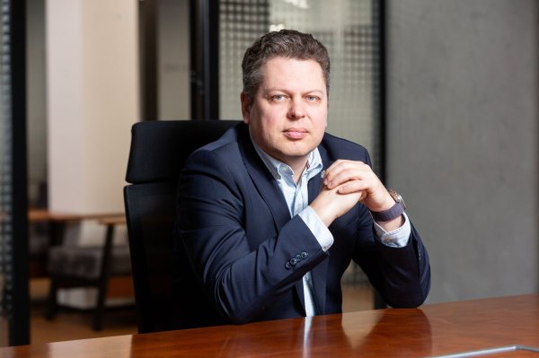 Евгений Заиграев, ПриватБанк: После войны банк может быть не государственным
Евгений Заиграев, ПриватБанк: После войны банк может быть не государственным
