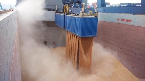Українські морські порти обробили з початку року понад 45 мільйонів тонн вантажів Українські морські порти обробили з початку року понад 45 мільйонів тонн вантажів