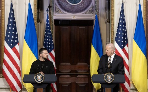 Білий дім підтвердив зустріч Зеленського та Байдена на саміті G7
Білий дім підтвердив зустріч Зеленського та Байдена на саміті G7
