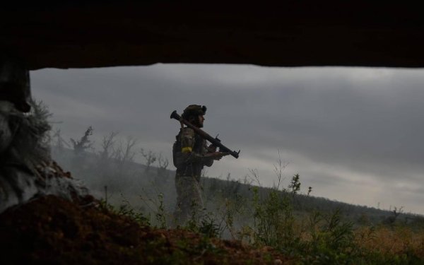 На Харківському напрямку окупанти продовжують наступ, за добу було вісім зіткнень
На Харківському напрямку окупанти продовжують наступ, за добу було вісім зіткнень