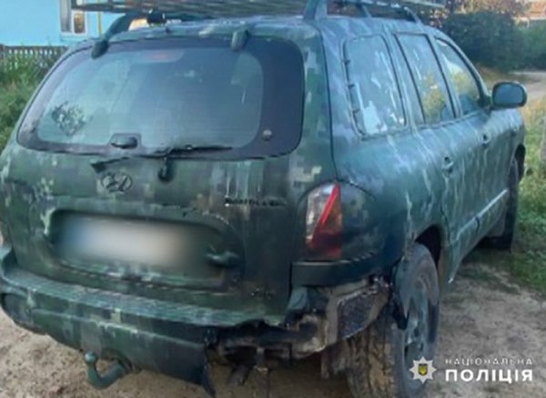 Поліція затримала підлітків, які підпалили дві машини ТЦК на Одещині
Поліція затримала підлітків, які підпалили дві машини ТЦК на Одещині