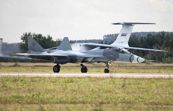 Украина впервые атаковала вражеский Су-57: что известно о самом современном истребителе РФ
Украина впервые атаковала вражеский Су-57: что известно о самом современном истребителе РФ