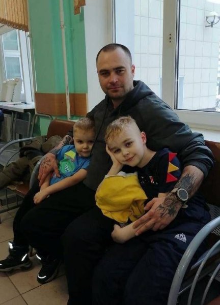 Встановлено особу злочинця, який знущався над українськими військовополоненими на Харківщині
Встановлено особу злочинця, який знущався над українськими військовополоненими на Харківщині
