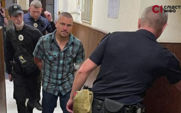 Охоронець Тищенка, який брав участь у побитті військового в Дніпрі, проведе 2 місяці в СІЗО
Охоронець Тищенка, який брав участь у побитті військового в Дніпрі, проведе 2 місяці в СІЗО