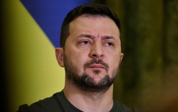 Зеленский подписал закон о перезагрузке Бюро экономической безопасности
Зеленский подписал закон о перезагрузке Бюро экономической безопасности