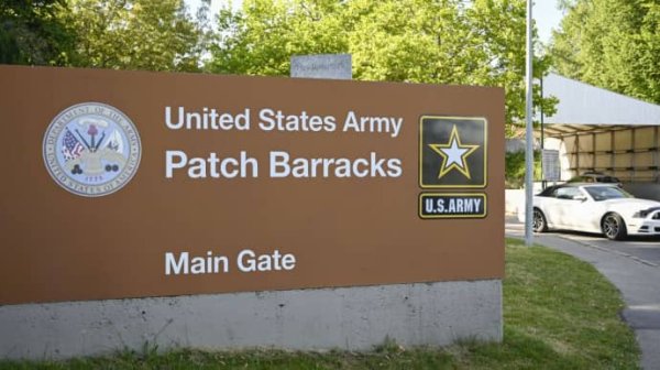 CNN: Военные базы США в Европе перевели в состояние повышенной готовности из-за угрозы теракта CNN: Военные базы США в Европе перевели в состояние повышенной готовности из-за угрозы теракта